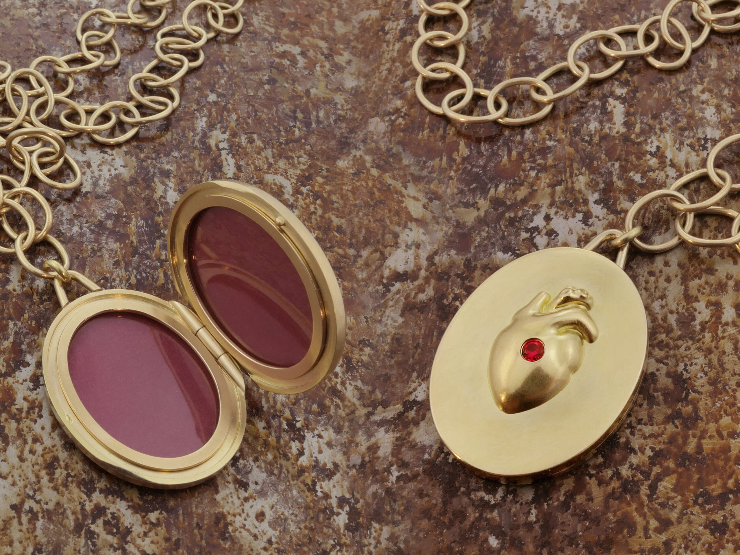 Medaillon in Gelbgold